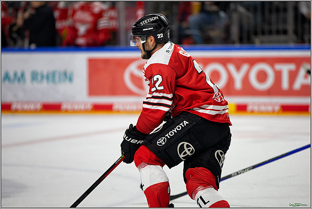 PENNY DEL; Koelner Haie- Straubing Tigers; Koeln, 09.10.2022
